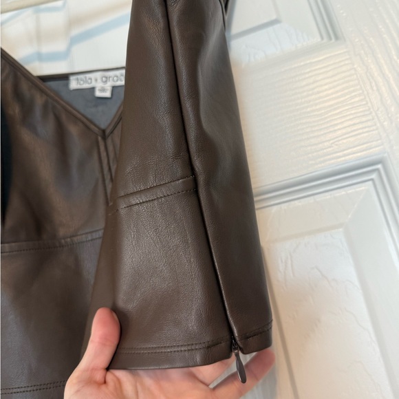 Brown Leather Cropped Tank‎ - Picture 3 of 4